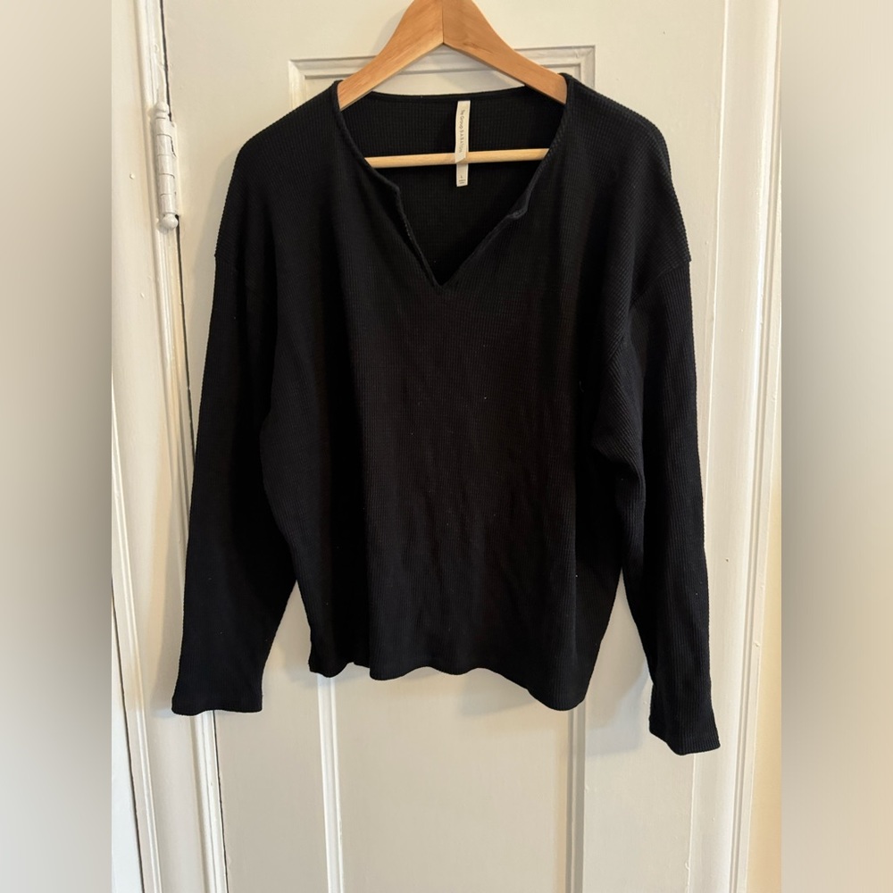 Aritzia/babaton black thermal long sleeve top